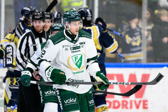 Färjestads Per Åslund deppar