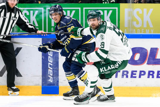 HV71s Andre Petersson och Färjestads Linus Johansson