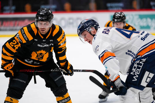 Skellefteås Oscar Lindberg och Växjös Dennis Rasmussen