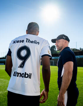 Isaac Kiese Thelin and head coach Henrik Rydström of