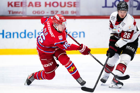 Timrås Lukas Pilö och Malmö Redhawks Teemu Kivihalme