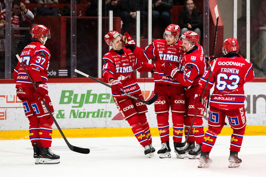 Timrås Sebastian Hartmann jublar