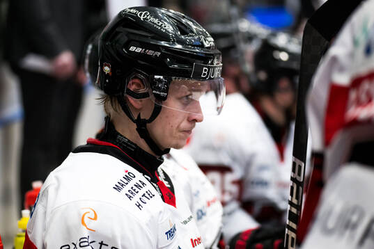 Malmö Redhawks Joona Ikonen deppar