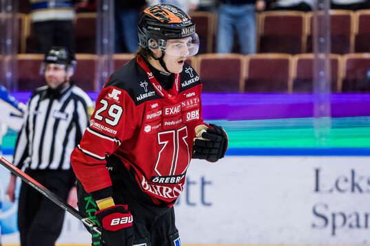 Örebros Milton Oscarson deppar