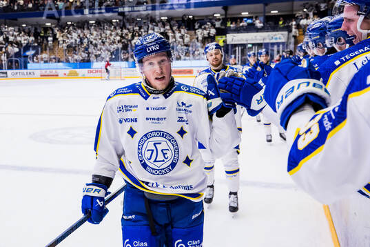 Leksands Kalle Östman jublar