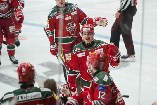 Modos Tobias Winberg jublar