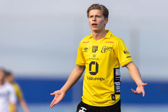Frode Aronsson of Elfsborg reacts