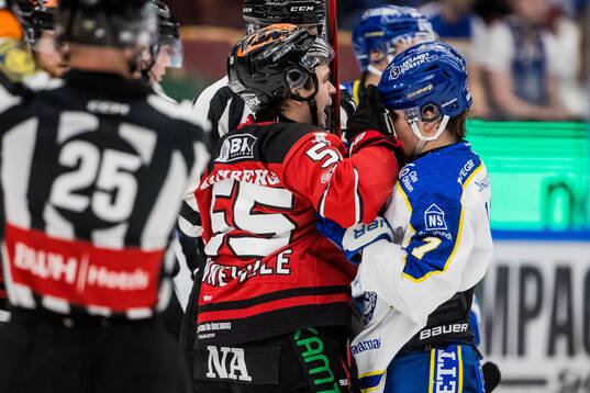 Örebros David Quenneville och Leksands Marcus Karlberg