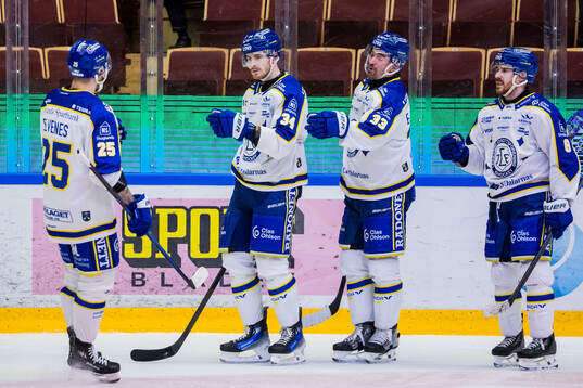 Leksands Peter Cehlarik jublar med Lucas Elvenes, Eddie