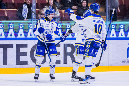Leksands Joonas Lyytinen jublar
