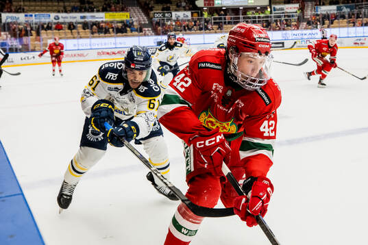 Södertäljes Miikka Pitkänen och Moras Kalle Kratz