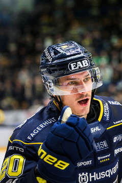 HV71s Andre Petersson  jubilar