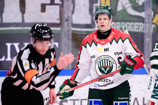 Frölundas Max Friberg blir utvisad