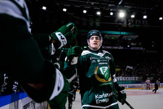 Färjestads Joel Nyström jublar