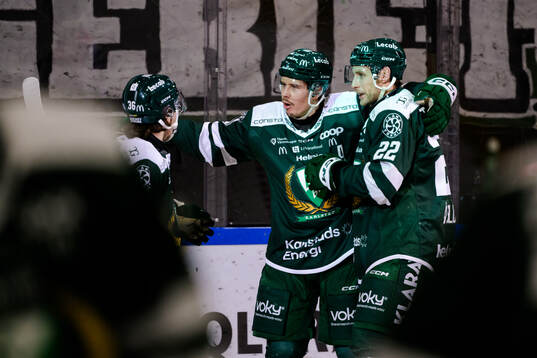 Färjestads Joakim Nygård och Per Åslund jublar