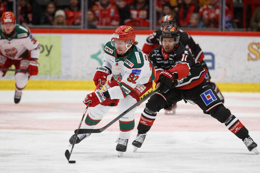 Modos Jesper Olofsson och Örebros Kalle Kossila