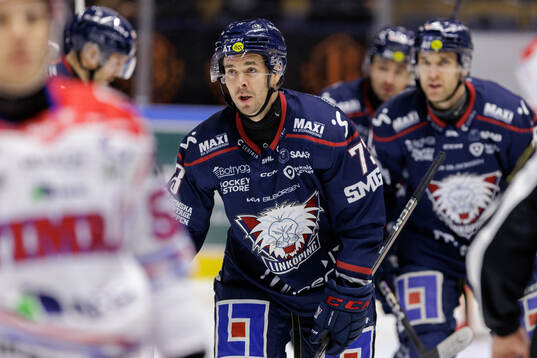 Linköpings Nicholas Shore jublar
