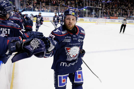 Linköpings Robin Kovacs jublar