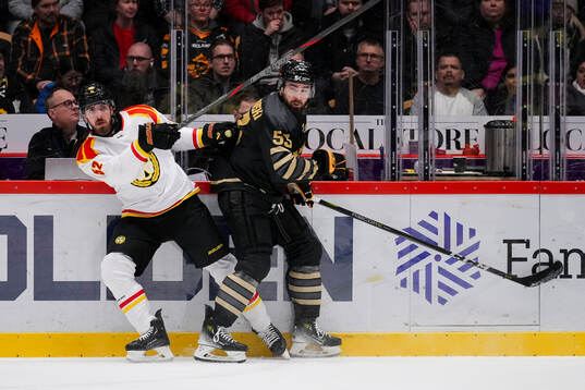 Brynäs Jack Kopacka och Skellefteås Luke Witkowski