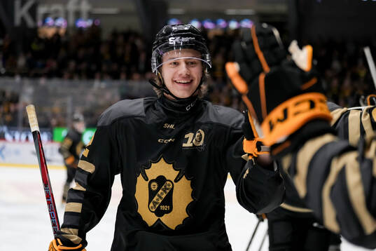 Skellefteås Valter Lindberg jublar