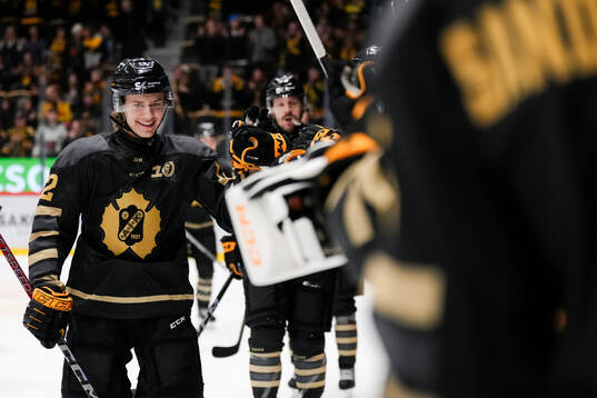 Skellefteås Valter Lindberg jublar