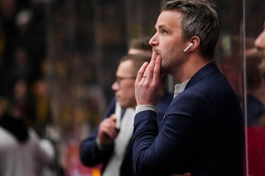Skellefteås assisterande tränare Pontus Petterström