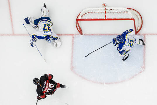 Leksands målvakt Jakob Hellsten och Leksands Joonas