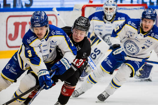 Leksands Fred Nilsson och Malmö Redhawks Petter Vesterheim