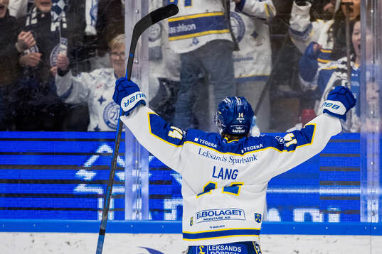 Leksands Oskar Lang jublar