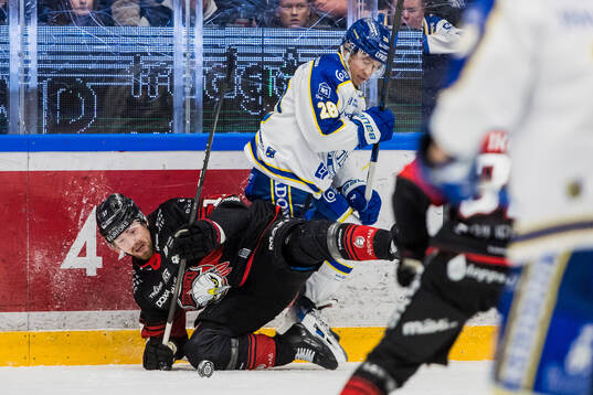 Malmö Redhawks Johan Ivarsson och Leksands Justin Glenn