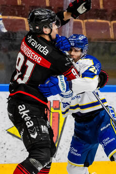 Malmö Redhawks Axel Sundberg och Leksands Joonas Lyytinen