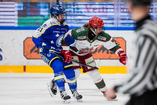 Leksands Emilie Kruse Johansen och Modos Ella Albinsson