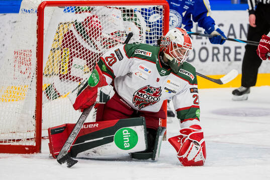 Modos målvakt Andrea Brändli
