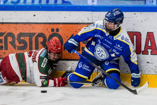 Leksands Kiira Yrjänen och Emilie Kruse Johansen