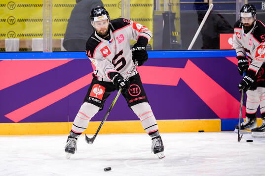 Aaron Irving of Sparta Prague