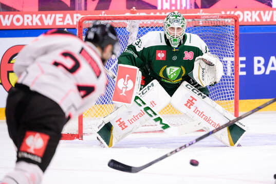goaltender Maxime Lagacé of Färjestad