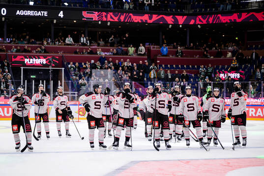 Players of Sparta Prague looks dejected
