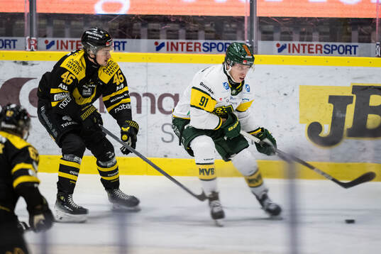 Västerås Svante Sjödin och Björklövens Oscar Tellström