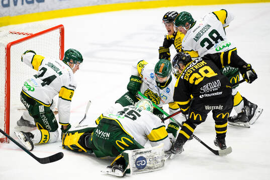 Björklövens målvakt Melker Thelin, Mattias Nörstebö