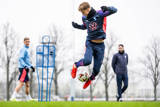 Bläddra bland fler bilder av Football, UEFA Europa League, Malmö FF, Training
