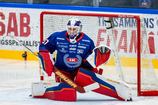 Oskarshamns målvakt Evan Cowley