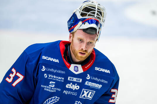 Oskarshamns målvakt Evan Cowley