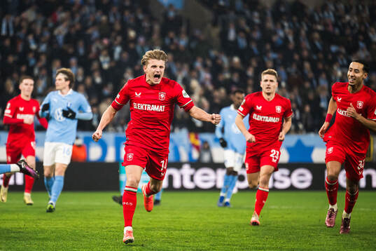 Sem Steijn of Twente celebrates