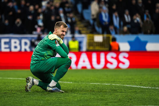goalkeeper Ricardo Friedrich of Malmö FF in pain