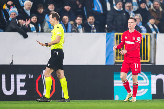Daan Rots of Twente looks dejected