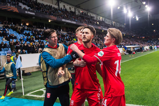 Ricky van Wolfswinkel of Twente celebrates