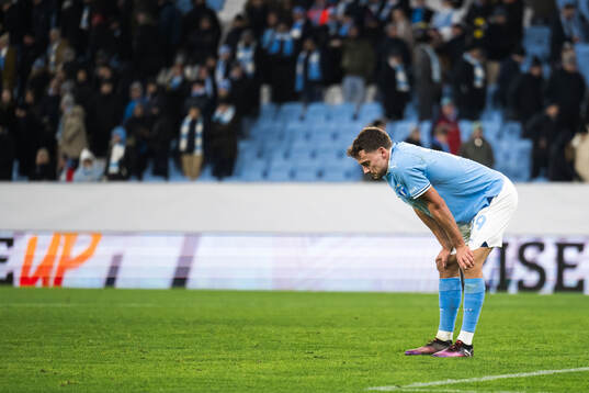 Colin Rösler of Malmö FF looks dejected