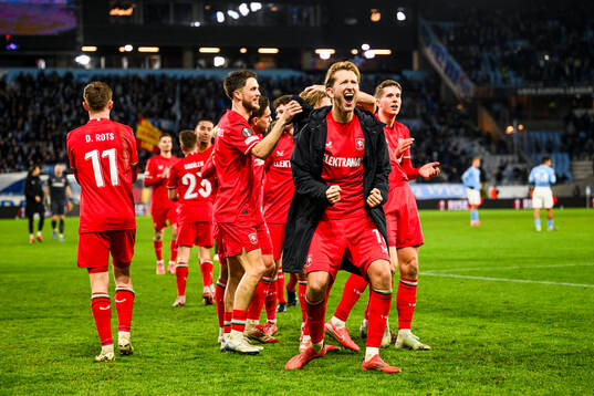 Michel Vlap of Twente celebrates