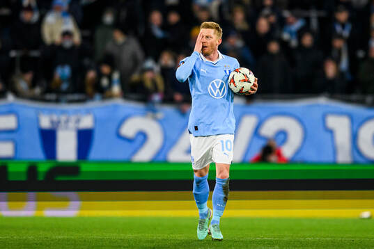Anders Christiansen of Malmö FF celebrates