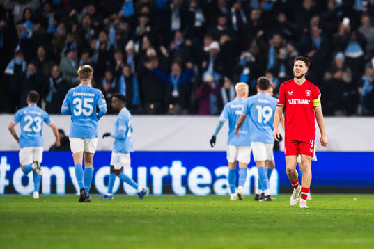 Ricky van Wolfswinkel of Twente looks dejected